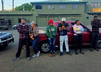 Soldados del Ejército interceptan a cuatro vehículos con 29 haitianos indocumentados en Constanza