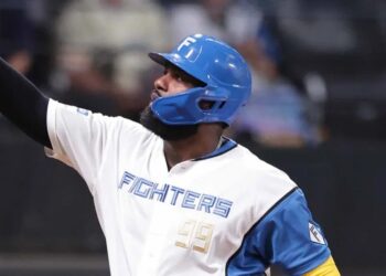Dominicano Franmil Reyes crucial en triunfo béisbol Japón