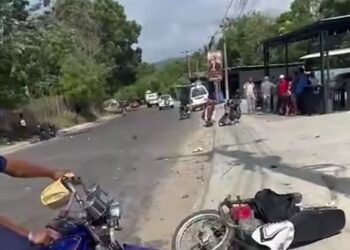 Triple choque de motocicletas deja un fallecido y heridos en el ¨Cruce de Lana¨ Villa los Almácigos Santiago Rodriguez.