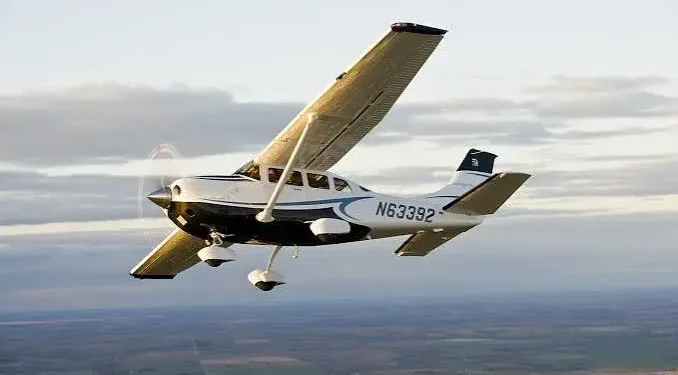 San Vicente y las Granadinas halla avión desaparecido y a sus dos tripulantes con vida