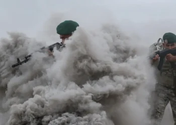 Irán contraataca objetivos de EE.UU. en el Golfo