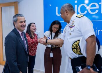 DGM y UNICEF coordinan atención a niños y adolescentes en centros de procesamiento migratorio