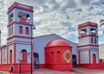 ¡Alerta! Cuartel de Bomberos de Puerto Plata está a punto de colapsar por severos daños estructurales; trasladan personal de manera preventiva