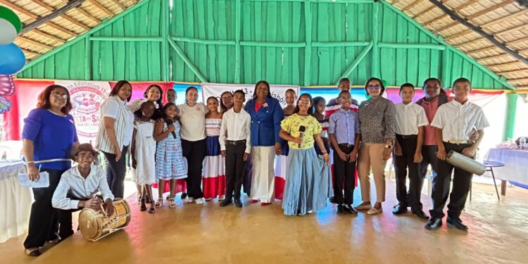 Distrito Educativo 13-04 celebra con éxito La Fiesta del Saber “Día del Logro” en la Modalidad de Multigrado