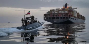 Irán cierra el estrecho de Ormuz ante ataques de Israel en el Líbano