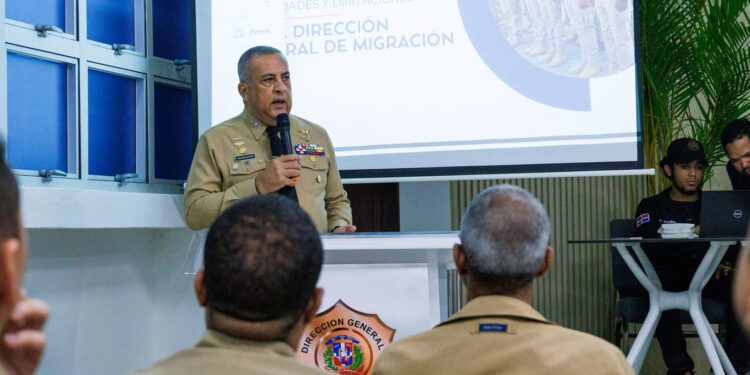 Lee Ballester recuerda “voluntad, actitud y firmeza” son clave para enfrentar la inmigración irregular