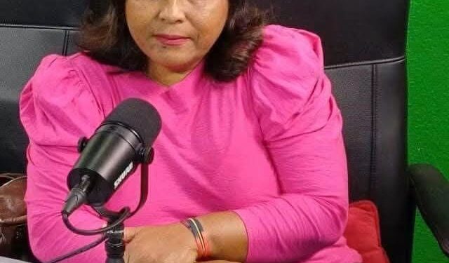 Lucrecia Cabreja: Trayectoria periodística y participación política en Montecristi