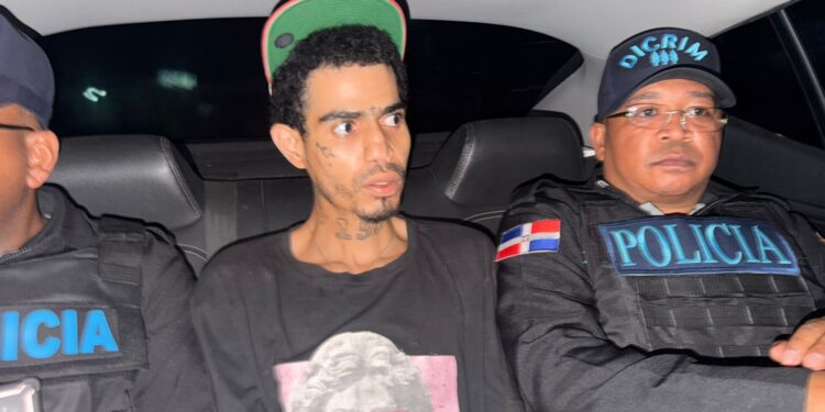 Se entrega joven apodado “Mamao”, vinculado al homicidio de “Capital” en Moca