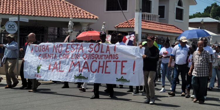 Ambientalistas marchan contra explotación minera en la provincia Dajabón 