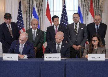 EEUU, Líbano e Israel firman un acuerdo para sentar bases paz