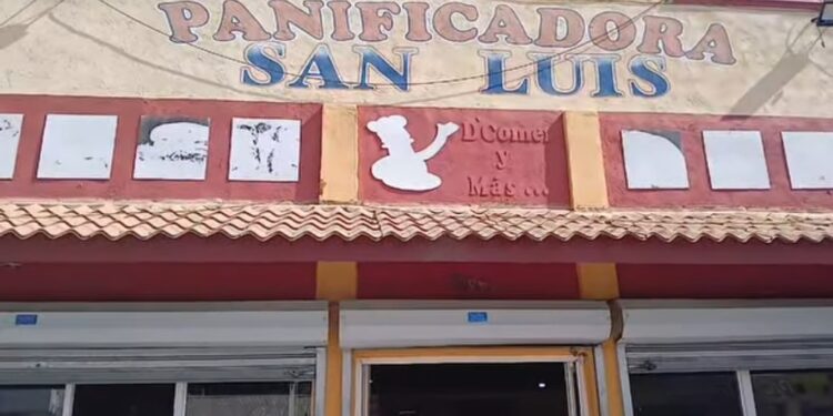 Cierran una panadería contaminada con gusanos en Dajabón