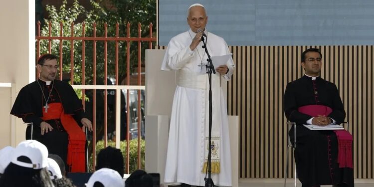 Papa alerta de las «ideologías mundanas que llevan a engaño»