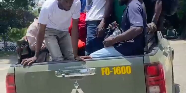 Ejército detiene a 11 haitianos indocumentados en puesto militar de Río Limpio