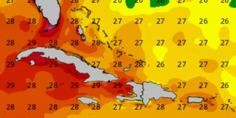 Temporada ciclónica 2026 inicia con calor y polvo del Sahara en RD
