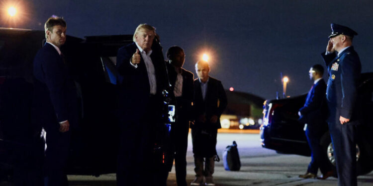 Trump llega a Évian-les-Vains para asistir a la cumbre del G7