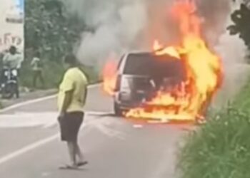 Se incendia Yipeta quedando reducida a escombros en Carrizal Restauración 