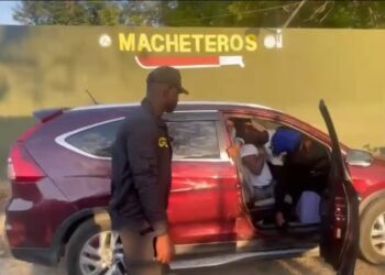 Ejército intercepta vehículo utilizado para el tráfico de migrantes y desmantela centro de acopio en Villa Elisa