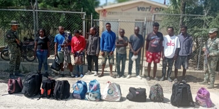 En operativos de interdicción soldados del Ejército detienen a 96 haitianos indocumentados en Dajabón