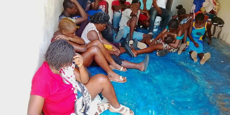 Ejército localiza grupo de 25 haitianos indocumentados durante operativos en Montecristi y Santiago Rodríguez
