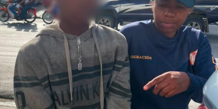 Zona Norte del país en el radar de Migración En Constanza detienen a dominicano traficante de haitianos y en Nagua a 25 indocumentados