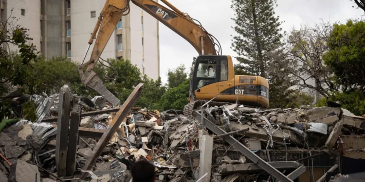 Suben a 3.899 los muertos tras el doble terremoto en Venezuela