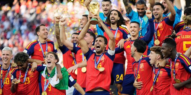 Copa Mundial de Fútbol ya se encuentra con Rodri en España