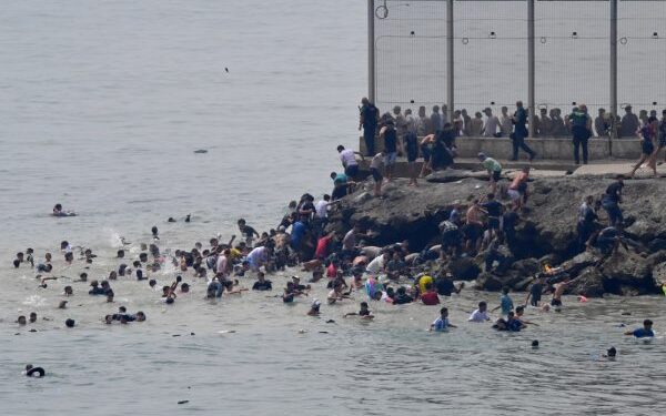 EU cita episodio de Ceuta para defender su política migratoria