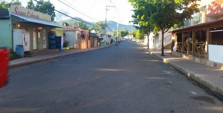 Huelga 48 horas paraliza las actividades de Licey al Medio