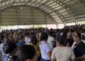 Madres sufren desmayo detrás de conseguir electrodomésticos rifados por el Plan Social de la presidencia en Dajabón