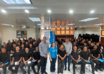 En Santiago capacitan a nuevos agentes de migración en DDHH de la niñez y movilidad humana