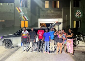 Ejército intercepta vehículo con ocho haitianos en condición migratoria irregular y detiene a dos dominicanos en Dajabón