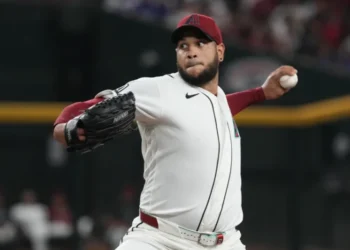 Ketel Marte jonronea, los Diamondbacks vencen 4-2 a Dodgers de Los Angeles