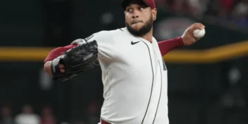 Ketel Marte jonronea, los Diamondbacks vencen 4-2 a Dodgers de Los Angeles