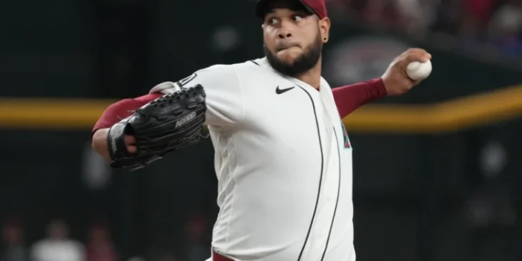 Ketel Marte jonronea, los Diamondbacks vencen 4-2 a Dodgers de Los Angeles