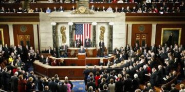 Congreso daría a Trump nuevas facultades de imponer aranceles