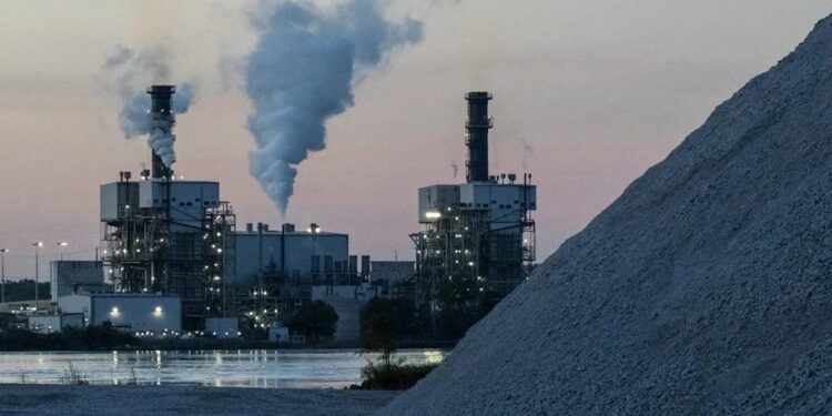Canadá impone aranceles hasta 50 % acero y electrónica de EEUU