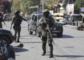 Hieren a tres policías haitianos en emboscada bandas armadas