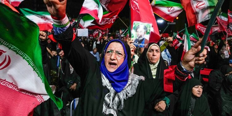Comandante afirma que Irán «no teme a ninguna potencia»