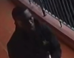 PN persigue activamente a un hombre baleó mujer en plaza