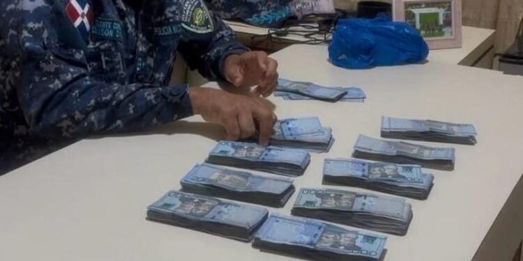 Investigan sustracción de RD$1.2 millones en Estero Hondo; recuperan RD$958 mil