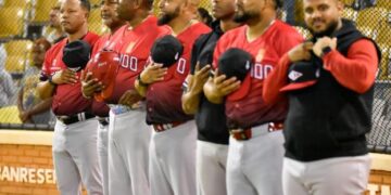 El Escogido mantiene intacto su cuerpo entrenadores en el 2026