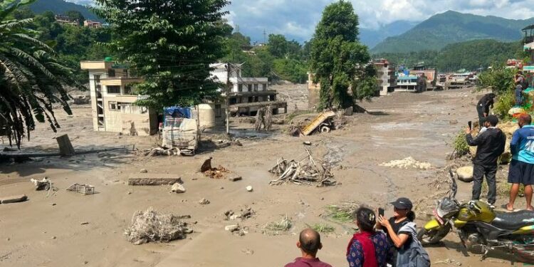 Más 150 muertos por brutales inundaciones en frontera China