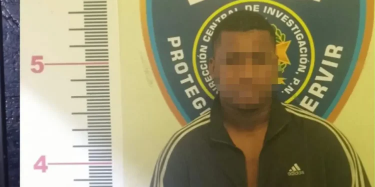 Policía apresa hombre acusado de tentativa de feminicidio contra su expareja en La Vega