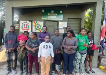 El ejército detuvo otros 12 haitianos indocumentados tratando de burlar puesto de vigilancia en Cañongo Dajabón