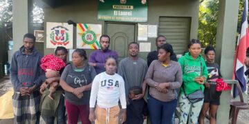 El ejército detuvo otros 12 haitianos indocumentados tratando de burlar puesto de vigilancia en Cañongo Dajabón