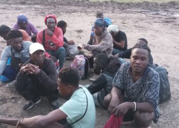 G2 detiene 13 haitianos intentando burlar vigilancia del muro fronterizo en la Vigía Dajabón