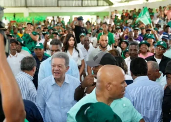 Leonel: “El PRM está viniendo a la Fuerza del Pueblo y eso está ocurriendo en todo el país”