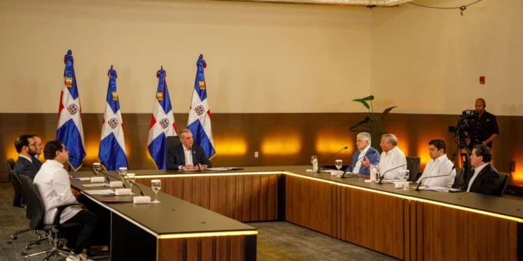 Abinader presenta nuevos polos de desarrollo regional en RD incluye Manzanillo