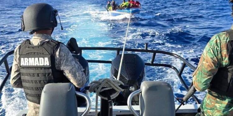 Armada intercepta embarcación con 38 haitianos cerca de Isla Cabra, Montecrist