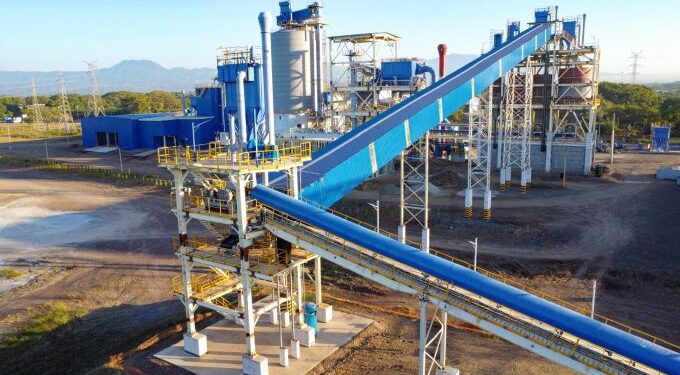 Empresa dominicana adquiere Cementos Fortaleza El Salvador